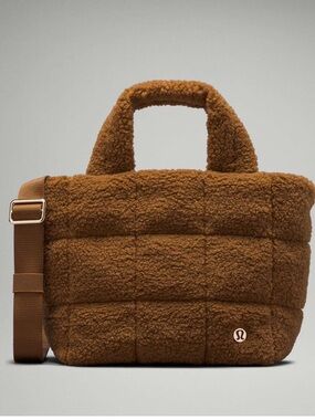 Lululemon Quilted Grid Crossbody Bag 5L Burnt Caramel Fleece Teddy Tote